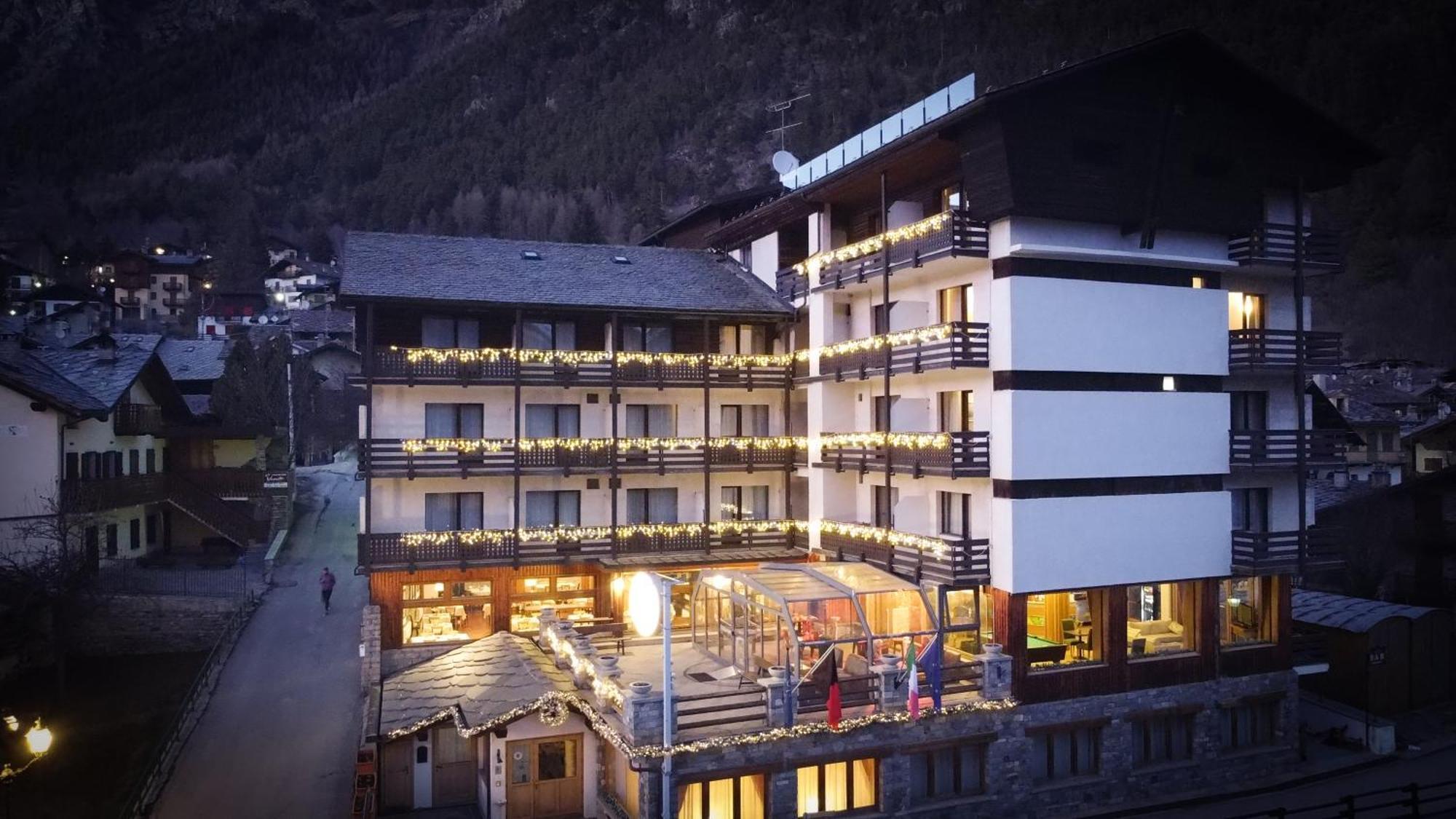 HG Hotel Italia Brusson Esterno foto