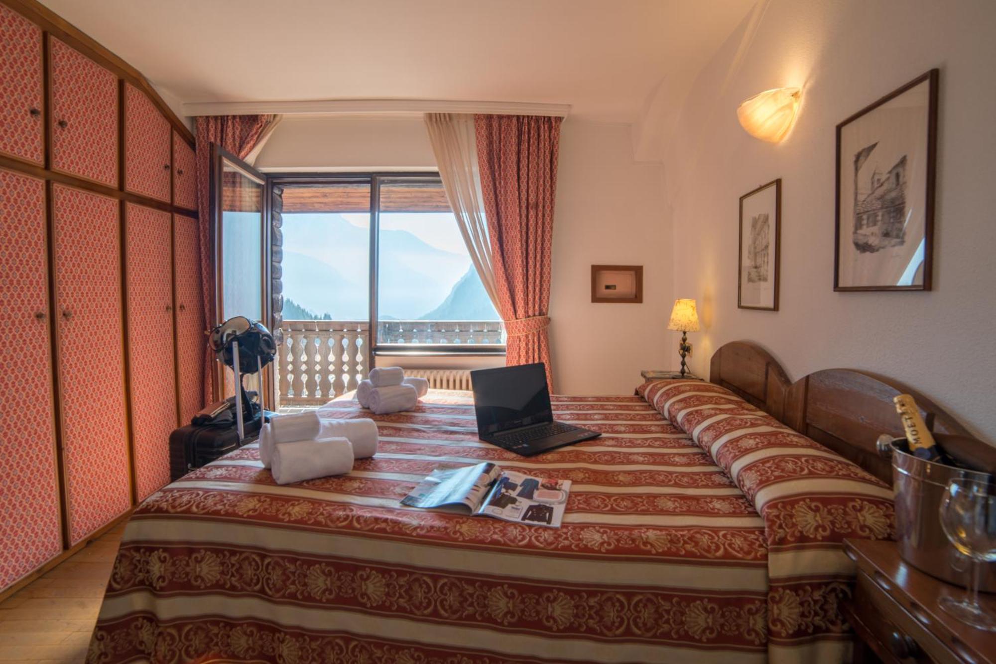 HG Hotel Italia Brusson Esterno foto