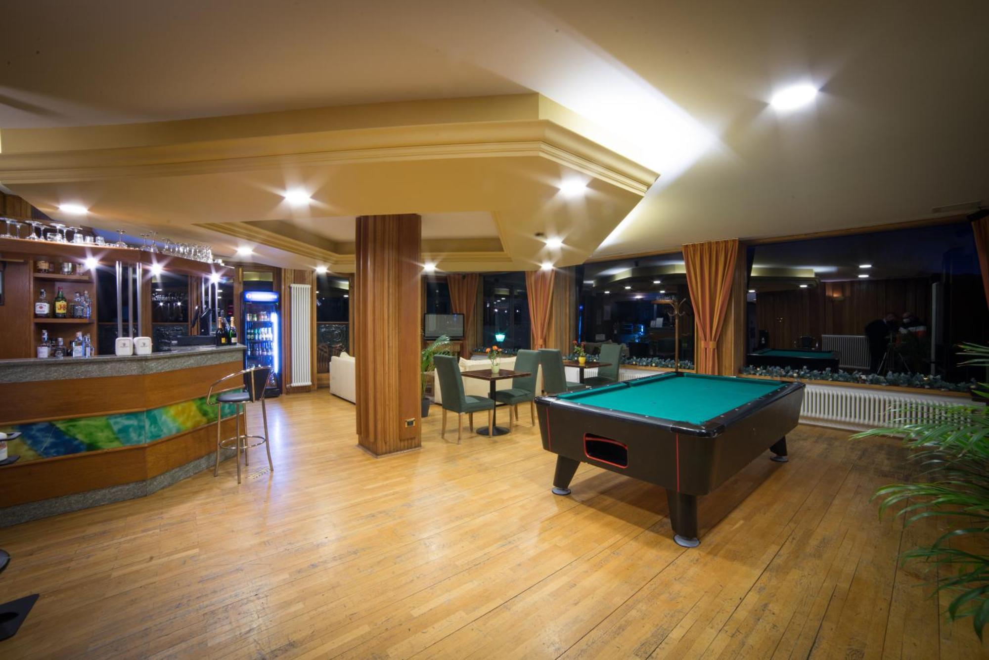 HG Hotel Italia Brusson Esterno foto