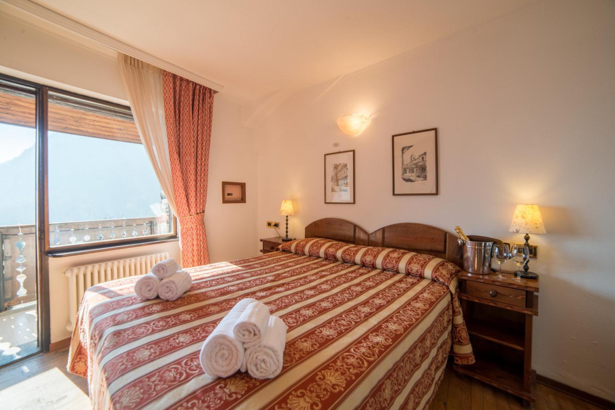 HG Hotel Italia Brusson Esterno foto