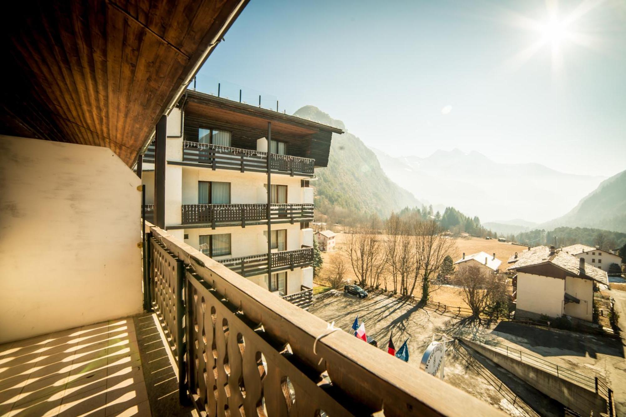 HG Hotel Italia Brusson Esterno foto
